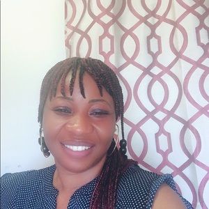 Meet your Posher, Carine